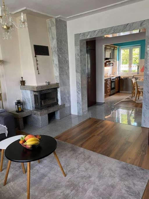 Sweet Home Cieplice Mountain View Apartament By The Main Park And Thermal Pools 옐레니아구라 외부 사진