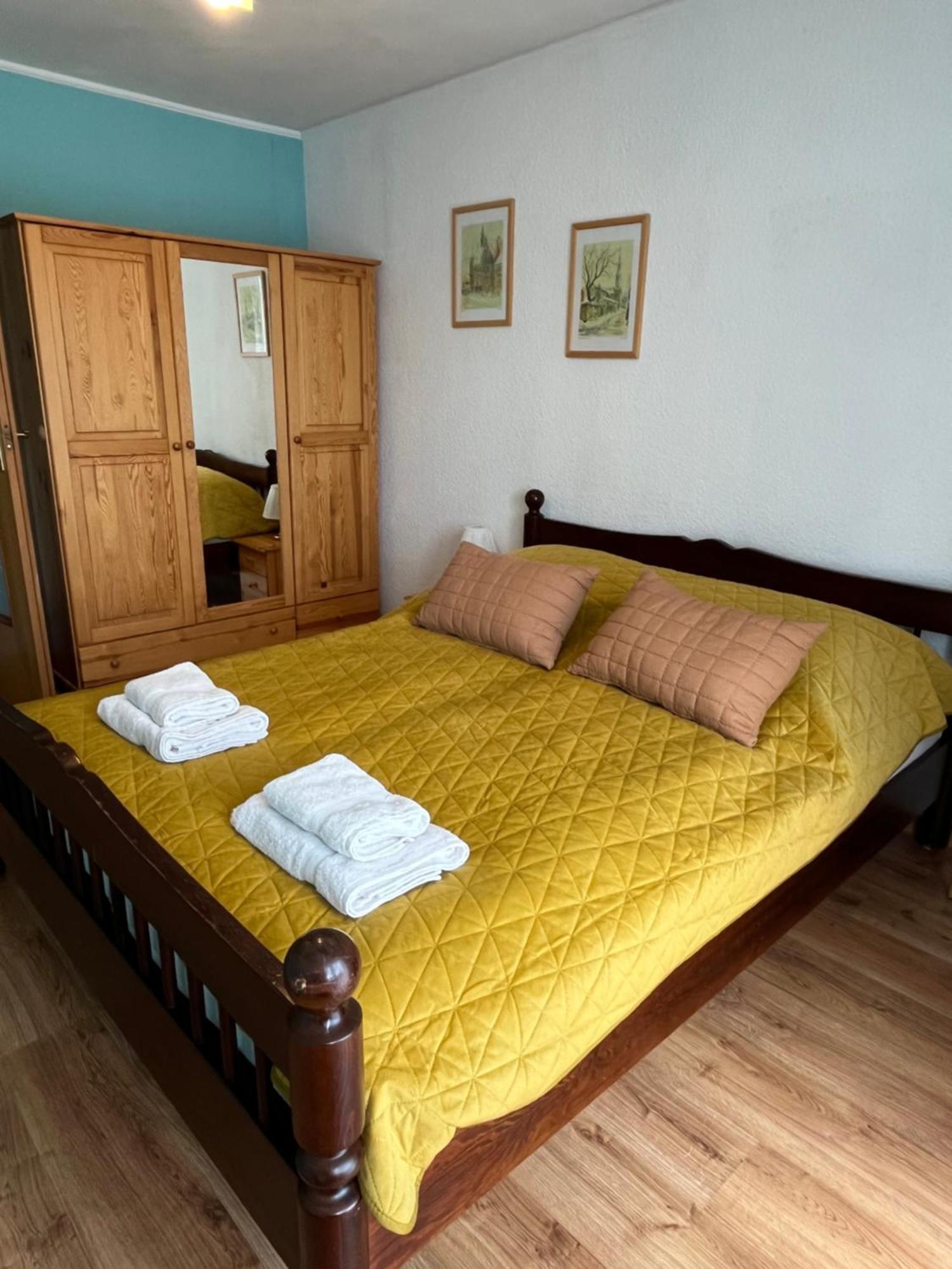 Sweet Home Cieplice Mountain View Apartament By The Main Park And Thermal Pools 옐레니아구라 외부 사진
