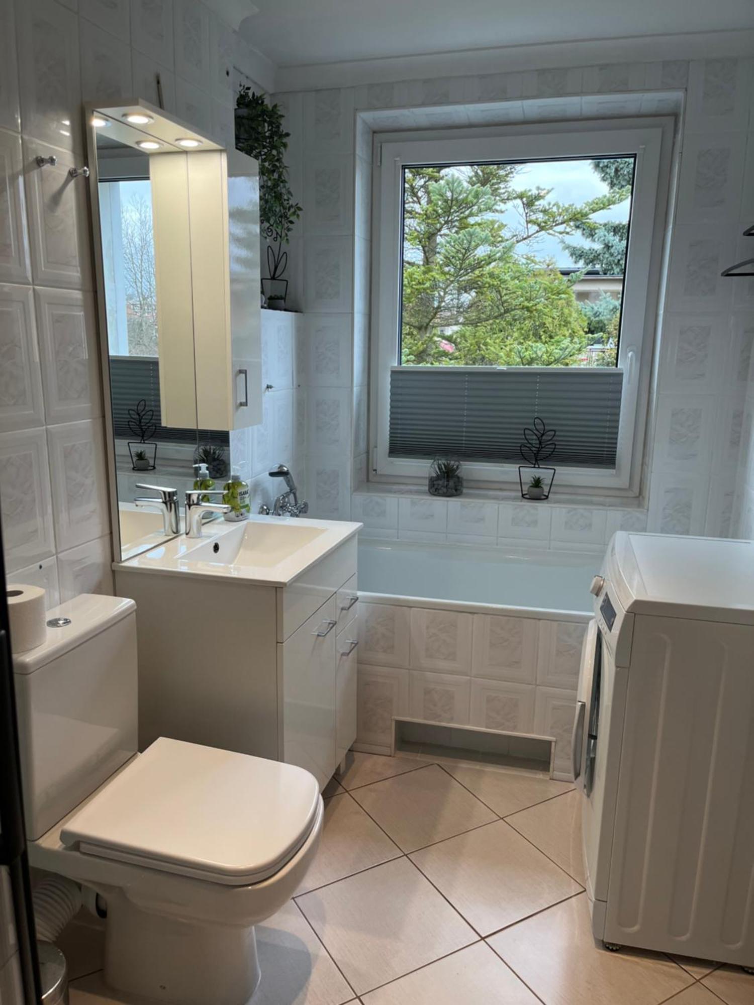 Sweet Home Cieplice Mountain View Apartament By The Main Park And Thermal Pools 옐레니아구라 외부 사진